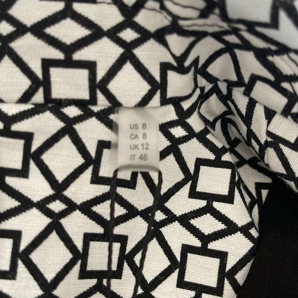 Elie Tahari Black & White Geometric Print 3/4 scrunched sleeve Blazer Size 8 - Picture 13 of 15